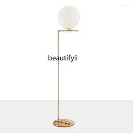 Figurki dekoracyjne YJ postmodernistyczne proste salon kreatywna osobowość lampy żelaznej lampy podłogowej