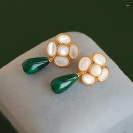 Boucles d'oreilles pendantes Vintage camélia vert gemme boucles d'oreilles originales blanc Fritillaria fleur goutte d'eau pour les femmes bijoux de fiançailles