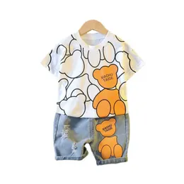 Completi di abbigliamento Estate Neonate Vestiti Completi Bambini Ragazzi Moda Cartoon T Shirt Pantaloncini 2 pezzi Set Toddler Costume casual Tute per bambini 230412