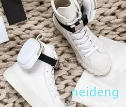 Najwyższej jakości swobodny luksusowy trójkąt Trójkąt o swobodnym okładce butów męskich nylonowy różowy projektant Ms. Gao Bang Chaussure Classic Canvas Sneakers