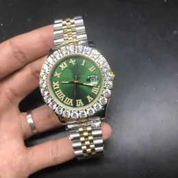 Prong Set Cz Diamond Men's Watch Bi-Gold Plated rostfritt stål Strap Roman Diamond Scale 43mm Green Face Högkvalitativ automatisk mekanisk affärsur