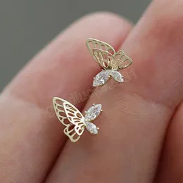 Proste asymetryczne puste kolczyki z pustymi motylami Kobiety Inkrustowane kryształy Znakomita biżuteria ślubna