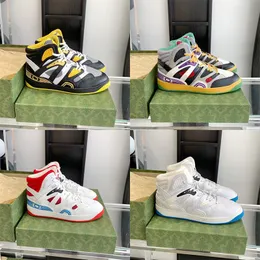 2023 Jumpman 1 농구화 남성 여성 OG University Blue 금지 하이퍼 로얄 하이 어두운 모카 연기 회색 트레이너 중간 운동화 스포츠 야외 트레이너 EUR 35-45