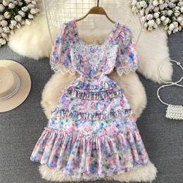 Kvinnliga klänningar Designer Fashion Summer Mesh Flower Patchwork Ruffles Chiffon Dress Women Square Collar Kort ärmtryck Holiday Cake Dresses 2024