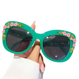 Óculos de sol feminino na moda com moldura de flor em relevo matizado proteção UV Sunnies para dirigir pesca golfe