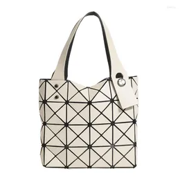 Shoulder Bags PU Leather Soft Geometric Luminous Bag Woman Hollow Out Stitching Rhombus Tote Handbag Casual Shopping