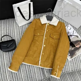 Women's Jackets Designer 23 Autumn/Winter New Style Lapel Metal Button Design Versatile Corduroy Lamb Wool Coat EKP8