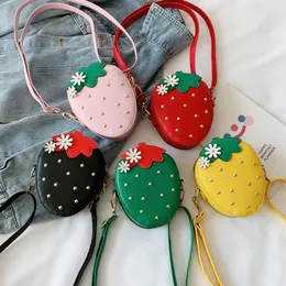 Handbags Lovely Children s Mini Crossbody Bags Cute Strawberry Little Girls Coin Purse Shoulder Messenger Bag Fashion Princess 230412