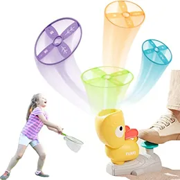 Toy Disc Launcher Toy Fly Saucer Toy for Kids Stomp Frisbee Discs إطلاق أطفال يطفوون على ألعاب الفناء الخلفي الإبداعي في الهواء الطلق STEM