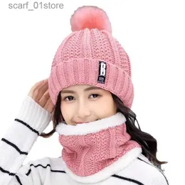 Cappelli Sciarpe Set Sciarpa lavorata a maglia invernale Set cappello Donna Ragazza Colori solidi Outdoor Caldo spesso caldo Skullies Berretti Cs Bianco Nero Beige Vino RossoL231113