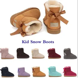 2024ニューブーツキッズオーストラリアUggsity Snow Boot Designer Children Shoes Winter Classic Ultra Mini Mini Botton Byboys Boys Boys Ankle Booties Kid Fure Suede GJ352