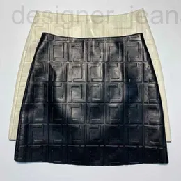 ストリートスタイルのドレスデザイナーデザイナー高品質のPUレザースカートファッションエンパイアウエストaラインfレタープリントfxxw