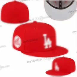 2023 herrarnas platthjärta serie fullt stängda mössor Wolrd-spel klassiker Red Color Los A Baseball Sports All Team Fitted Hats i 7- Size 8 Love Hustle WS-010