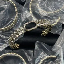 Letras bangle senhora diamante designer pulseira mulheres moda multi estilos banhado a ouro pulseiras jóias de luxo simples na moda bonito requintado zb107