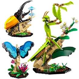 الكهربائية RC CAR 1111PCS Series Creative Ensect Series Butterfly Build Build Beetle Mantis Pillological Model Decoration Gluds Gift for Kids Adult 231113