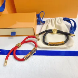 Projektanci Bangle Designer Bracelets Kobiet List Biżuteria Faux skóra 18K Gold Stated Stal Bransoletka Women Prezenty Ślubne Akcesoria Y23452