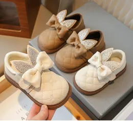 Scarpe invernali per bambini in cotone Scarpe da principessa per bambini morbide antiscivolo Scarpe per bambini in pelle PU scozzese con strass e fiocco in peluche