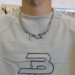 American Niche Design Hufeisenschnalle Kubanische Halskette Herren Retro-Anhänger Halskette Titanstahl Hip-Hop-Accessoires