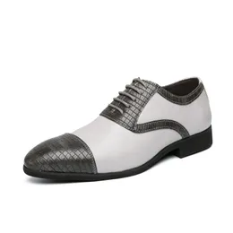 Luxo Homem de luxo Sapatos casuais de estilo de costura respirável adultos Moda preguiçosa Men, dirigindo deslizamento de sapatos Doug Plus Tamanho 38-48