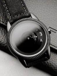 손목 시계 2023 창조적 인 스타일 스틸 밴드 손목 시계 픽션 스페셜 디자인 디스크 핸즈 패션 간단한 캐주얼 쿼츠 시계