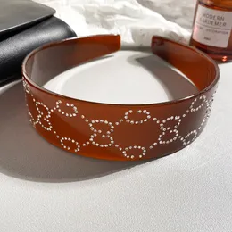 Marca de luxo letras designer tiaras largas moda japen estilo resina acrílico vintage preto marrom faixa de cabelo cabeça de argola envoltório acessórios de cabelo presente