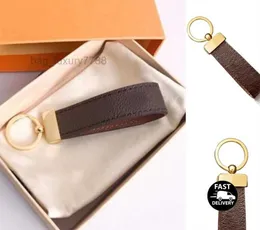 2023 Designer Keychain Key Chain Buckle Keychains LoVers Handmade Leather Keyring Pendant Accessories 5 Color with Box Dust Bag