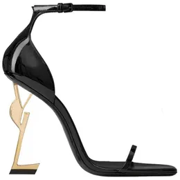 مصممي STILETTO HEELS Sandals Luxurys Fashion Heel Women Shoes Dress Suild Summer Slipers size 35 to 43