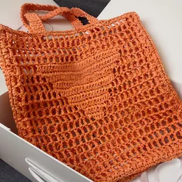 Kadınlar Hindistan Cevizi Fiber Tote Çanta Straw Alışveriş Çantası İşlemeli Mektup Logo Tote Çanta Bayanlar Yaz Moda Plajı Tığ torbası