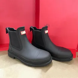 Avcılar Kauçuk Yağmur Botları Yürüyüş Ayakkabı Kadınları Erkek Tırmanıyor Giden Boot Tasarımcısı Kış ayak bileği moda elbise ayakkabıları yürü açık hava keşfetme siyah düz spor ayakkabı koşusu