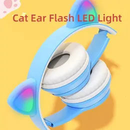 Mobiltelefonörlurar present LED Cat Ear Trådlösa hörlurar Bluetooth 5.0 Young People Kids Headset Support Wired Earphones 3,5 mm Plug med MIC 230414