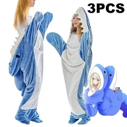 Coperte 3 pezzi Cartoon Shark Sacco a pelo Pigiama Ufficio Pisolino Indossabile Pigiama tutina allentato Coperta per bambini Coperta per adulti 231113