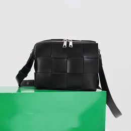 Lyxdesigner Mäns sneda Crossbody -väska Luxury Men's Suspender Midjepåse Toppläder Cross -Bag Brand -Name Wallet Europeiska Style -blixtlåsfickor