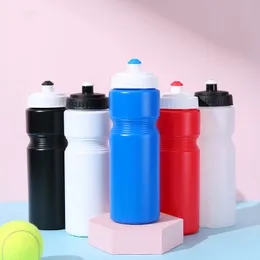 24oz Sports vattenflaska Återanvändbara plastflaskor Dra toppläcksäker drycksprut för gym, cykling, BPA gratis