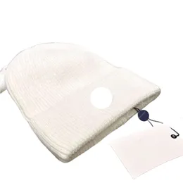 Monclair Chapéu Gorro de luxo Top Quality Designer Caps Skull Caps Bordados Homens e Mulheres Chapéu de Lã Quente e à Prova de Frio Beanie Proteção Malha Chapéus de Inverno