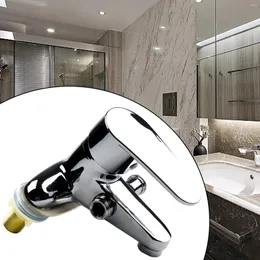 Banyo lavabo muslukları 1 adet soğuk su miktarı musluk havzası musluk yıkama çinko alaşım taraf açık 2 yol duvara monte armatür