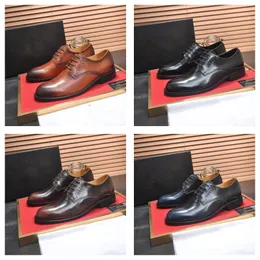 TOP Partyschuhe für Männer Coiffeur Hochzeitsschuhe Männer Elegante italienische Marke Lackleder Kleidschuhe Männer Formale Sepatu Slip On Pria Größe 38-45