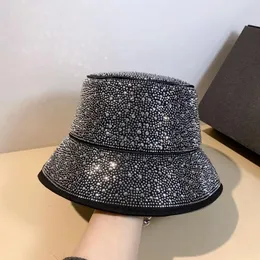 Berets 2023 Kapelusze dla kobiet mody mody rhinestone kubełko designerski sieć celebrytka Black Panama Cap wiosenna czapka Panama Cap