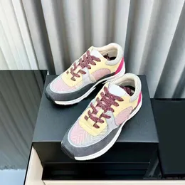 Moda masculina e feminina sapatos casuais designer de luxo couro combinando sapatos esportivos de alta qualidade ao ar livre casal tênis para homens e mulheres com caixa