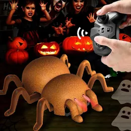 Elektrische/RC Tiere Stunt Wand Klettern Rc Tier Auto Fernbedienung Simulation Spinne Horror Halloween Tricky Streich Gruseliges Spielzeug für Kinder Jungen Kinder Q231114