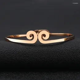 Bracelet 3 couleurs de bracelet de style tendon nuage en acier inoxydable au design élégant peut être porté par les hommes et les femmes