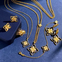 목걸이 Roberto Coin Necklace Natural Shell Gemstone Gold Plated 여성을위한 18K 디자이너 T0P 고급 재료 공식 재생 유로