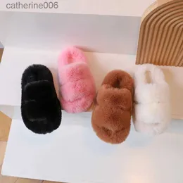 Chinelo peludo chinelo menina 2023 outono e inverno novos chinelos bonitos das crianças quente net vermelho explosão fora para usar um flip-flopsl231114