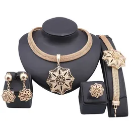 Moda Dubai Colore oro Costume africano Perline Set di gioielli Nigeria Donna Collana da sposa Orecchini Anello Bracciale