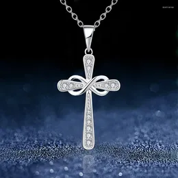 Chains 2023 Jewelry Eternal Unlimited Love 8 Cross Necklace Female Clavicle Chain Accessories Wholesale