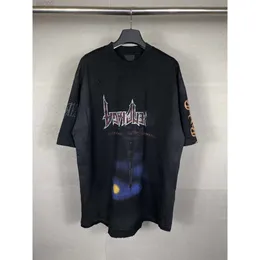 Balanciaga T Shirt Tasarımcı Doğru Versiyon B Home 2024 Yeni Paris Ters Tower Graffiti Sanskrit Mektup Yıkanmış Eski Kısa Kollu T-Shirt