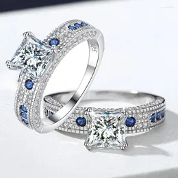 クラスターリングLuomansi 1CT Square Moissanite Silver Ring with GRA証明書-S925女性ジュエリーウェディングパーティーギフト