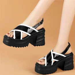 Sandálias 2023 verão botas de tornozelo mulheres cinta traseira couro genuíno salto alto gladiador feminino peep toe plataforma bombas sapatos casuais
