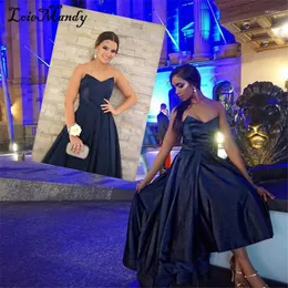 Party Dresses Hi-Low Style Short Prom för kvinnor Elegant Satin Navy Blue Afton Gowns Plus Size Vestido de Fiesta Boda