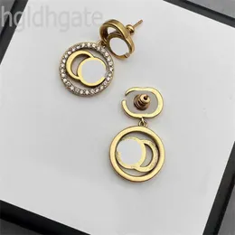 여성용 고급 다이아몬드 귀걸이 디자이너 Dangle Letters Stud Earrings Golden Color Drop Orecchini 우아한 라인톤 디자이너 Earings Cjewelerzb032 F23