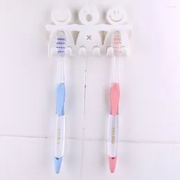 Badtillbehör set badrumsuppsättningar söt tecknad sucker tandborste hållare tandredskap krok familje hushåll förvaring rack